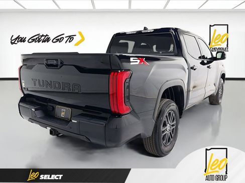 Used 2023 Toyota Tundra SR5 w/ SR5 Convenience Package AWD/4WD image 5