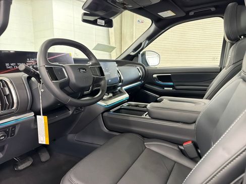 New 2026 Ford Expedition Platinum w/ Stealth Appearance Package image 6