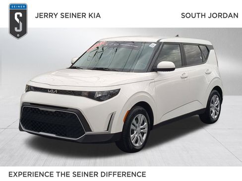 Certified 2023 Kia Soul LX image 1