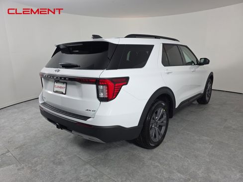 New 2026 Ford Explorer Active image 6