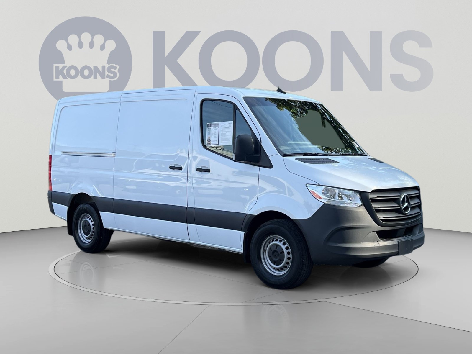 Used 2025 Mercedes-Benz Sprinter 2500 image 2