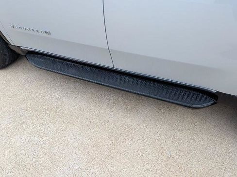 Used 2022 Jeep Wagoneer Series II RWD image 34