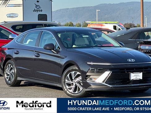 New 2026 Hyundai Sonata Blue FWD image 1
