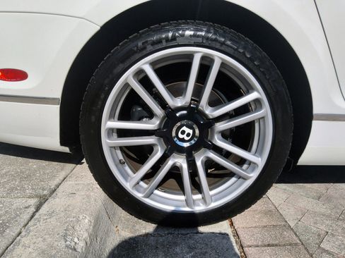 Used 2013 Bentley Flying Spur Flying Spur image 45