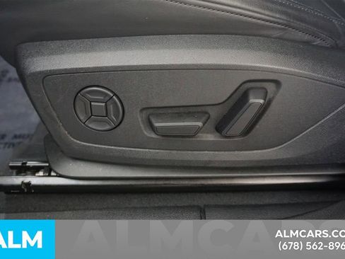 Used 2025 Audi Q3 2.0T Premium AWD/4WD image 34