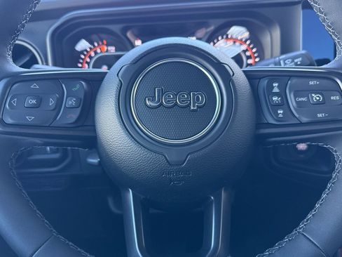 New 2026 Jeep Gladiator Mojave w/ Safety Group AWD/4WD image 18