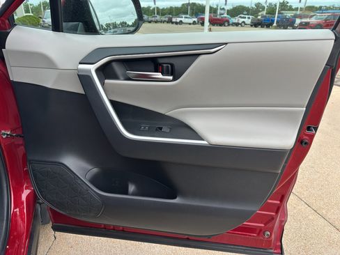 Used 2025 Toyota RAV4 XLE Premium w/ Weather Package AWD/4WD image 30