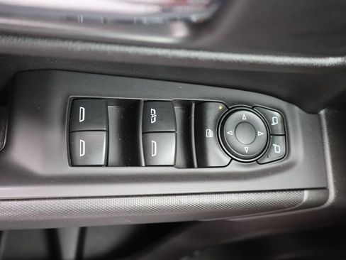 Used 2020 Chevrolet Silverado 1500 Custom Trail Boss w/ Custom Convenience Package AWD/4WD image 14