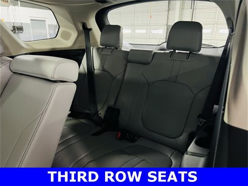 New 2025 Honda Pilot Touring image 12