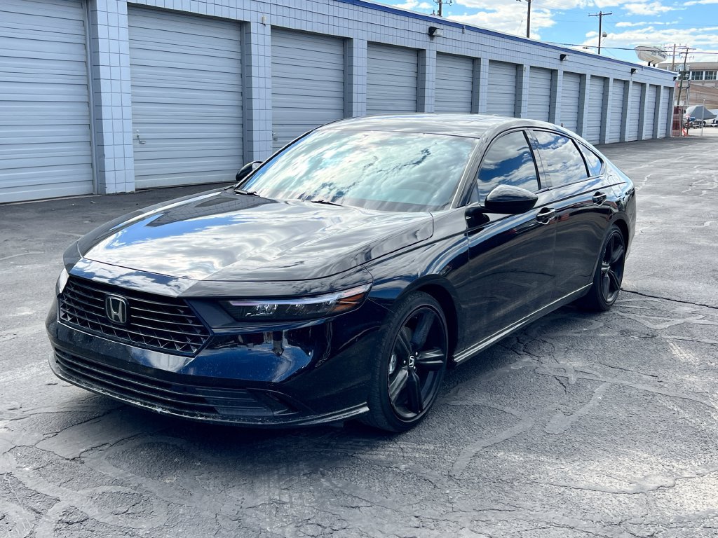 Used 2024 Honda Accord Sport image 2