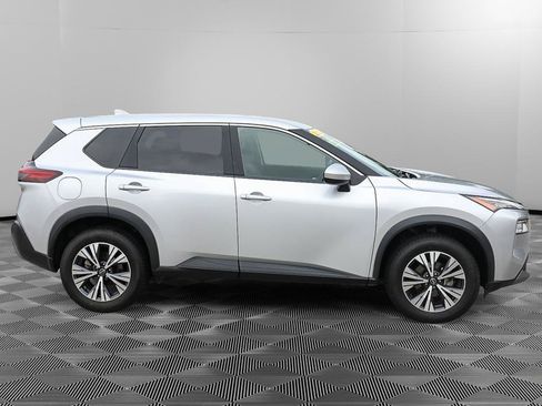 Used 2023 Nissan Rogue SV AWD/4WD image 9