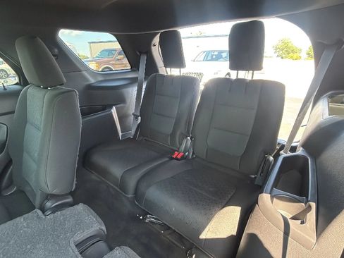 Used 2015 Ford Explorer XLT AWD/4WD image 25