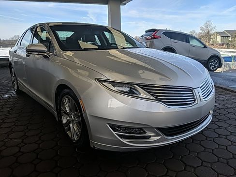 Used 2013 Lincoln MKZ AWD image 3