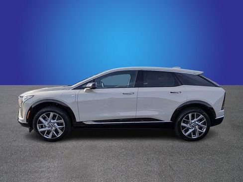 New 2027 Cadillac Optiq Luxury RWD image 2