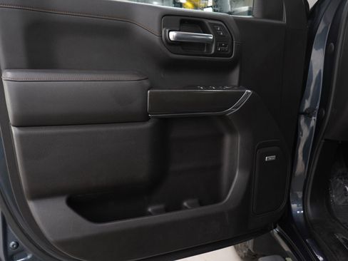 Used 2020 GMC Sierra 1500 AT4 w/ AT4 Premium Package AWD/4WD image 17