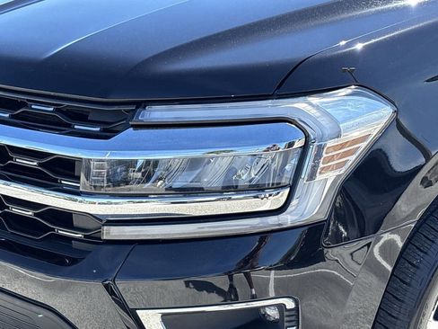 Used 2024 Ford Expedition Limited RWD image 6