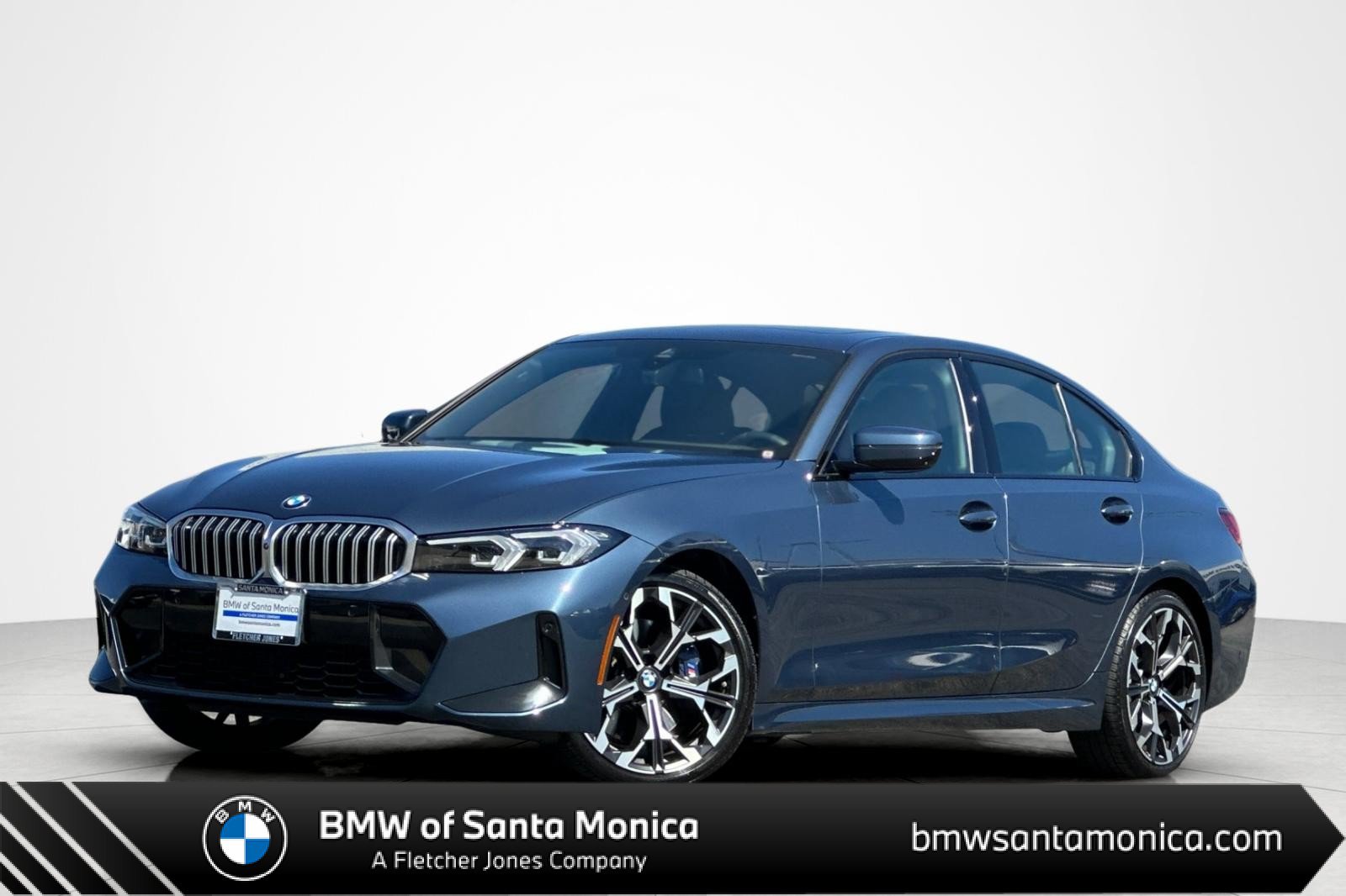 Used 2026 BMW 330i Sedan w/ M Sport Package RWD image 1