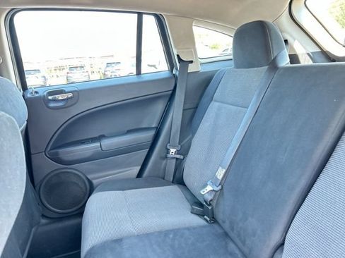Used 2011 Dodge Caliber Heat FWD image 16