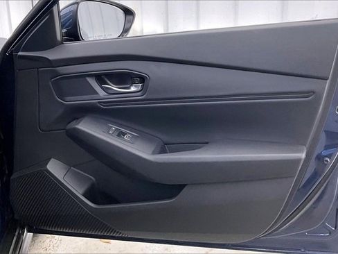 Certified 2023 Honda Accord EX image 22