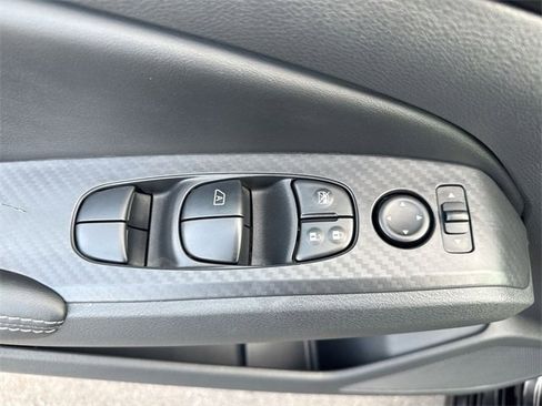 Used 2024 Nissan Altima 2.5 SV image 15