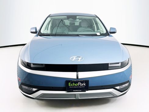 Used 2024 Hyundai Ioniq 5 SEL image 2