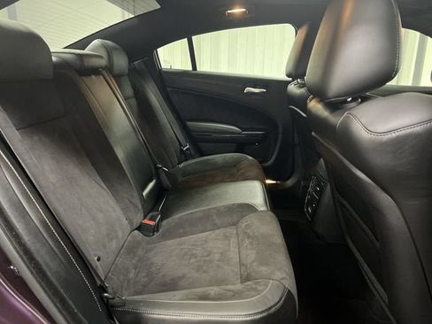 Used 2022 Dodge Charger R/T w/ Plus Group RWD image 27