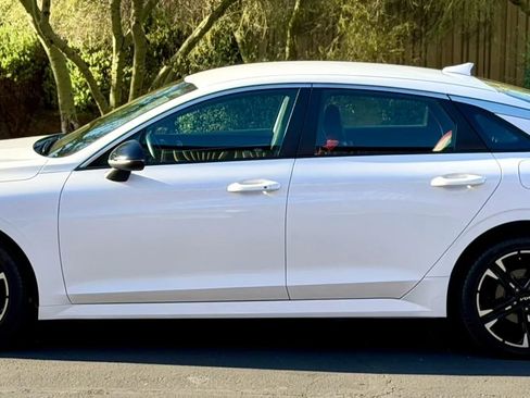 Used 2023 Kia K5 GT-Line w/ GT-Line Premium Package FWD image 4