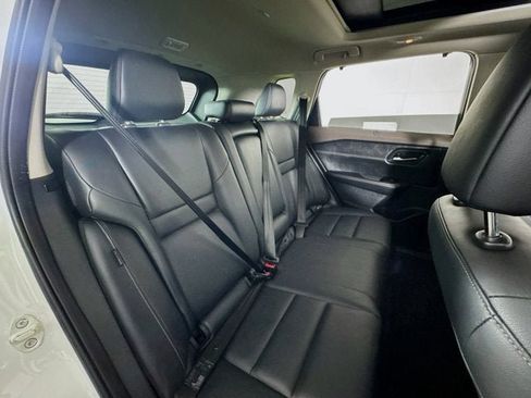 Used 2023 Nissan Rogue SL w/ SL Premium Package image 23