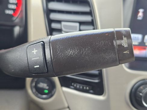 Used 2016 GMC Yukon XL Denali w/ Open Road Package image 37