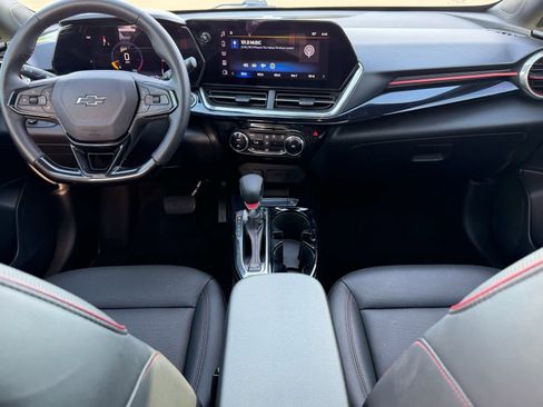 Used 2024 Chevrolet Trax RS w/ Sunroof Package image 15