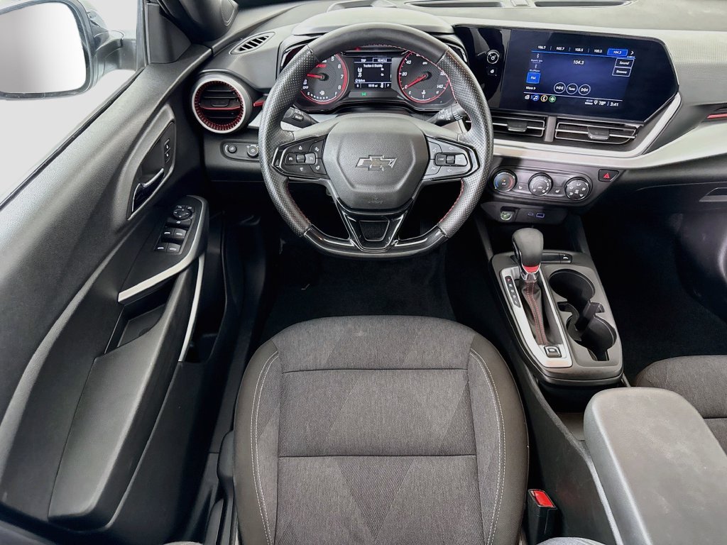 Used 2024 Chevrolet Trax RS w/ Driver Confidence Package FWD image 23