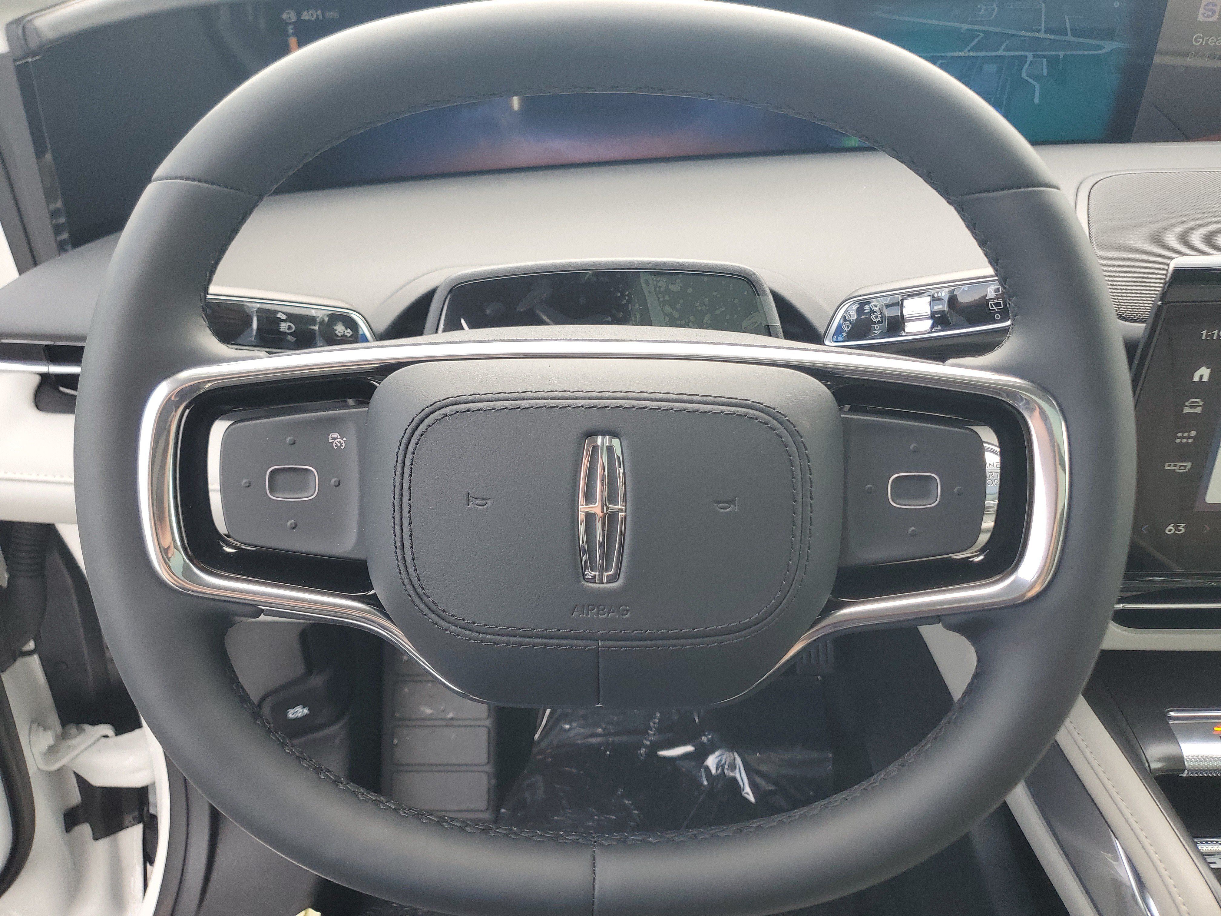 New 2026 Lincoln Nautilus Reserve AWD/4WD image 16