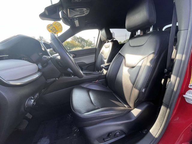 Used 2023 Jeep Compass Limited AWD/4WD image 17