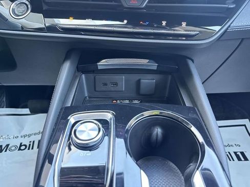 Used 2024 Buick Envision Avenir AWD/4WD image 53
