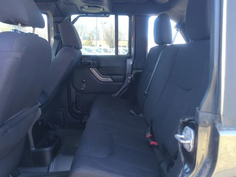 Used 2014 Jeep Wrangler Unlimited Sport image 11