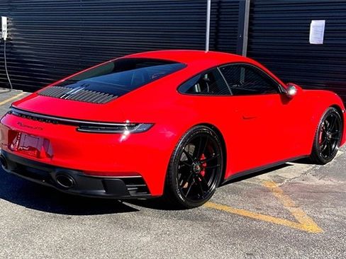 Used 2024 Porsche 911 Carrera GTS image 10