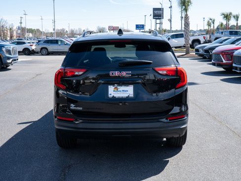 Used 2019 GMC Terrain SLE w/ Black Edition image 4