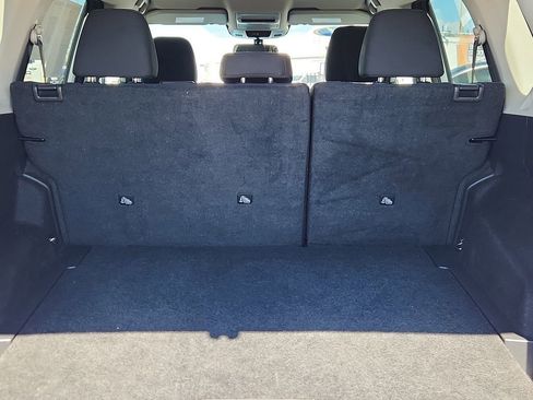 Used 2024 Nissan Rogue S image 11