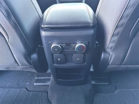 Used 2021 Ford Explorer XLT image 20