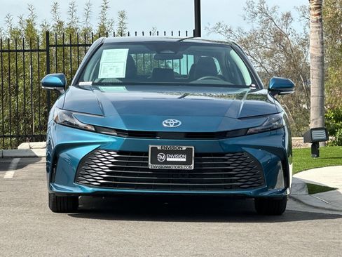 Used 2026 Toyota Camry LE FWD image 8