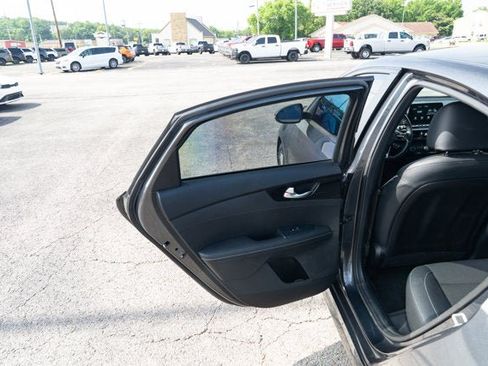 Used 2021 Kia Forte GT-Line FWD image 11