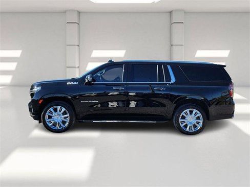 Certified 2021 Chevrolet Suburban High Country image 2