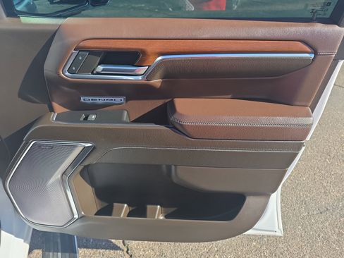 Used 2023 GMC Sierra 1500 Denali w/ Denali Reserve Package image 27