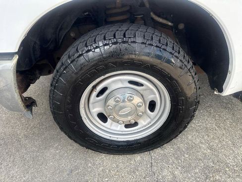 Used 2012 Ford F250 XL w/ XL Value Pkg image 9