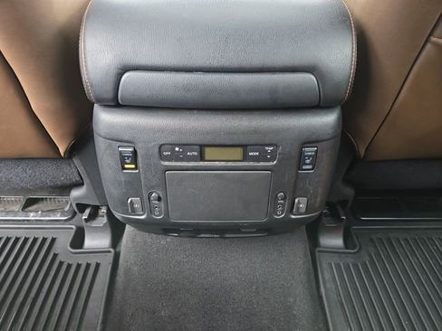 Used 2019 Nissan Armada Platinum image 37