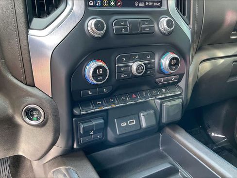Used 2020 GMC Sierra 1500 Elevation w/ Elevation Value Package RWD image 31