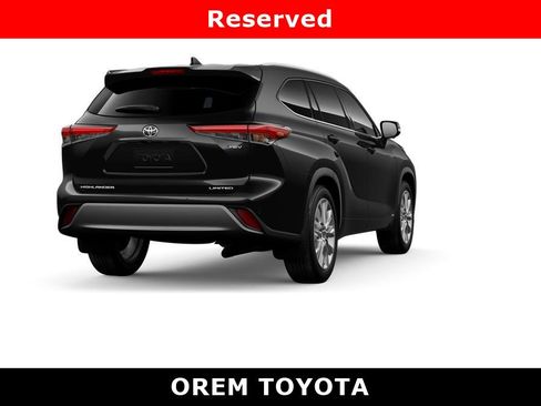 New 2026 Toyota Highlander Limited image 9