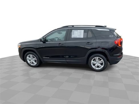 Certified 2022 GMC Terrain SLE w/ Driver Convenience Package image 5