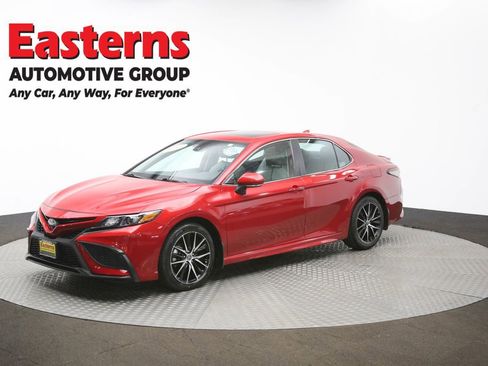 Used 2023 Toyota Camry SE w/ Cold Weather Package image 58