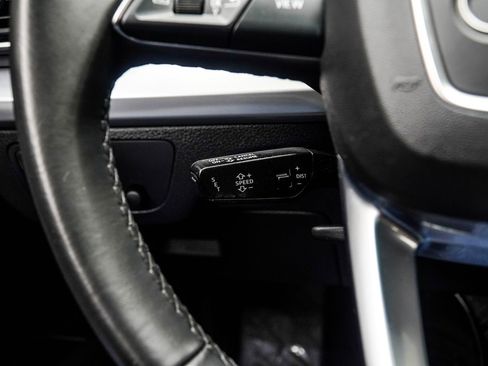 Used 2025 Audi Q5 2.0T Premium image 29